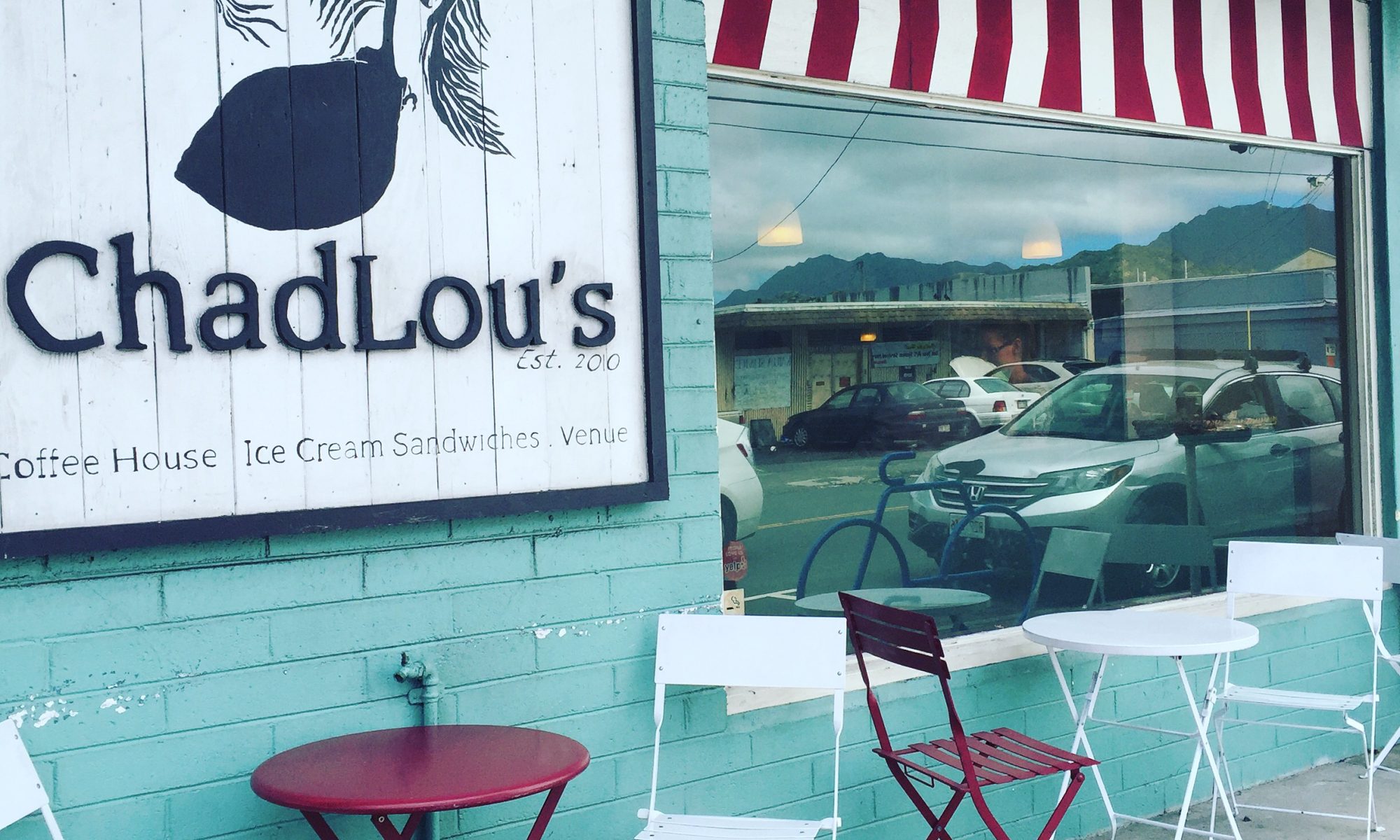 ハワイにあるカフェChadLou'sの外観