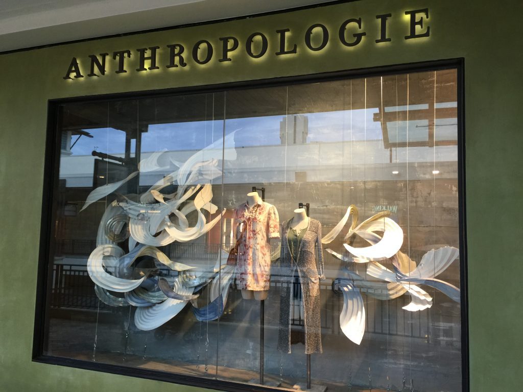 アラモアナセンターにあるお店ANTHROPOLOGIEの外観